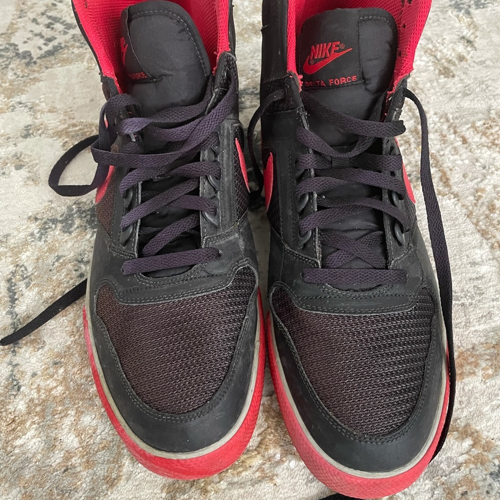 Pre-owned 2008 (08/10/11) Nike Delta Force Shoes